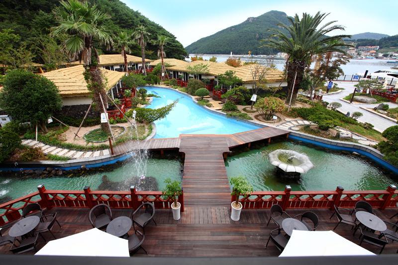 Tongyeong Hansan Marina Resort Exterior photo