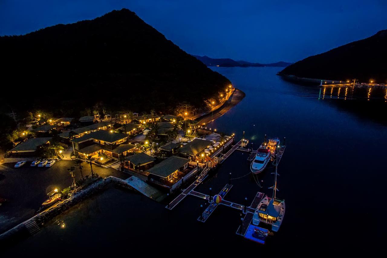 Tongyeong Hansan Marina Resort Exterior photo